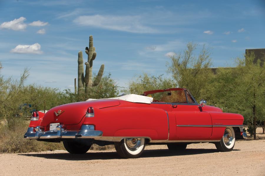  Cadillac Series 62 Convertible Coupe 1952 года  (фото 7 из 8)